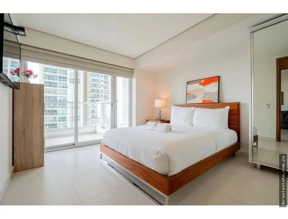 Venta de apartamento en P.H.  Parkside,  Costa del Este