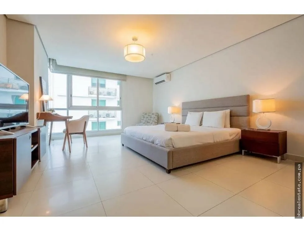Venta de apartamento en P.H.  Parkside,  Costa del Este