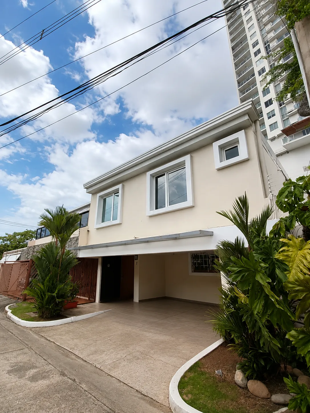 Altos del Golf, House for Sale