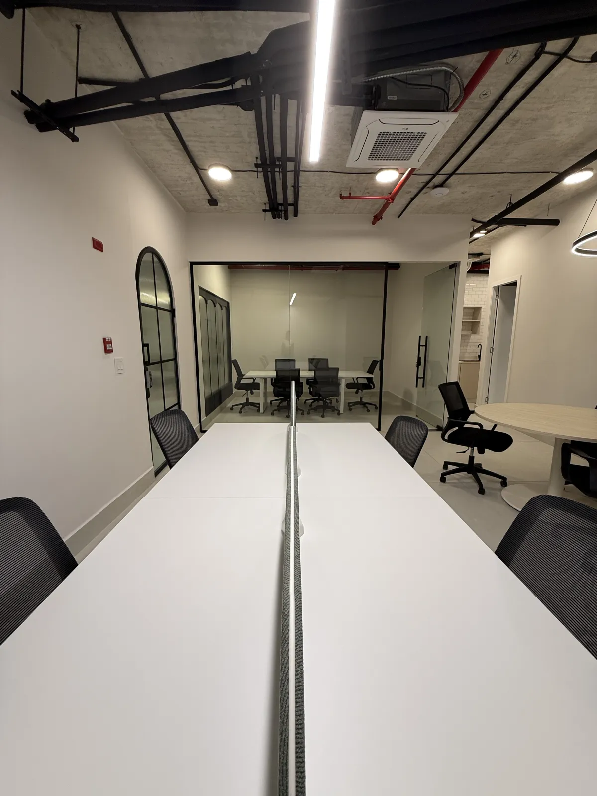 Furnished Executive Office in PH Financial Park, Costa del Este - Ready for Occupancy
