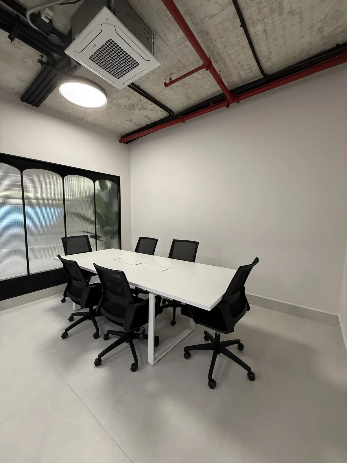 Furnished Executive Office in PH Financial Park, Costa del Este - Ready for Occupancy