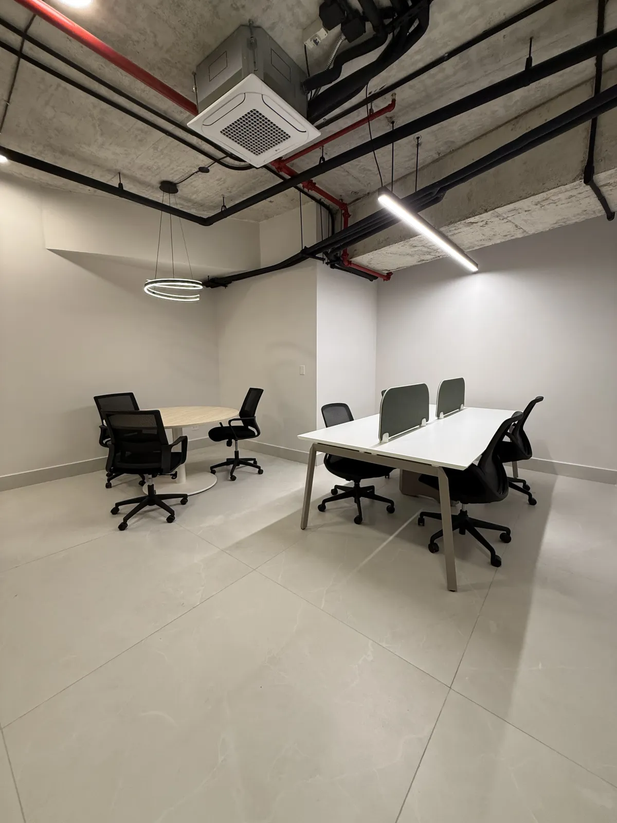 Furnished Executive Office in PH Financial Park, Costa del Este - Ready for Occupancy