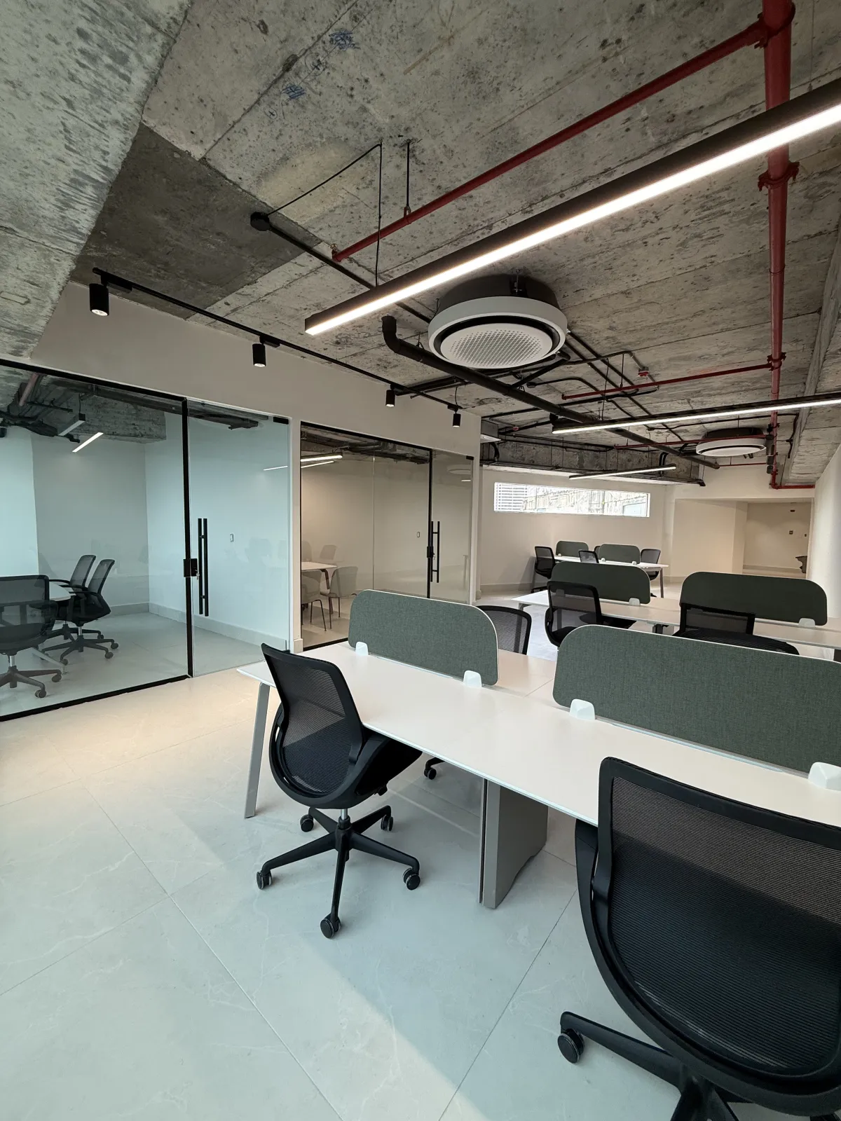 Furnished Corporate Office in PH Financial Park, Costa del Este, 130m²
