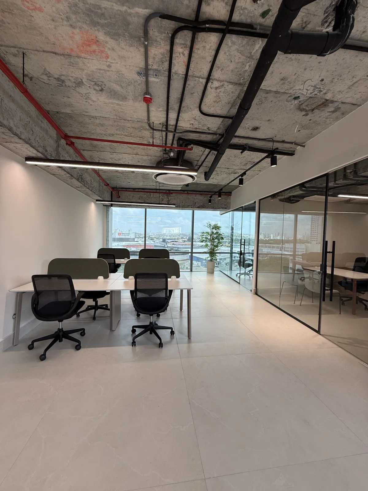 Furnished Corporate Office in PH Financial Park, Costa del Este, 130m²