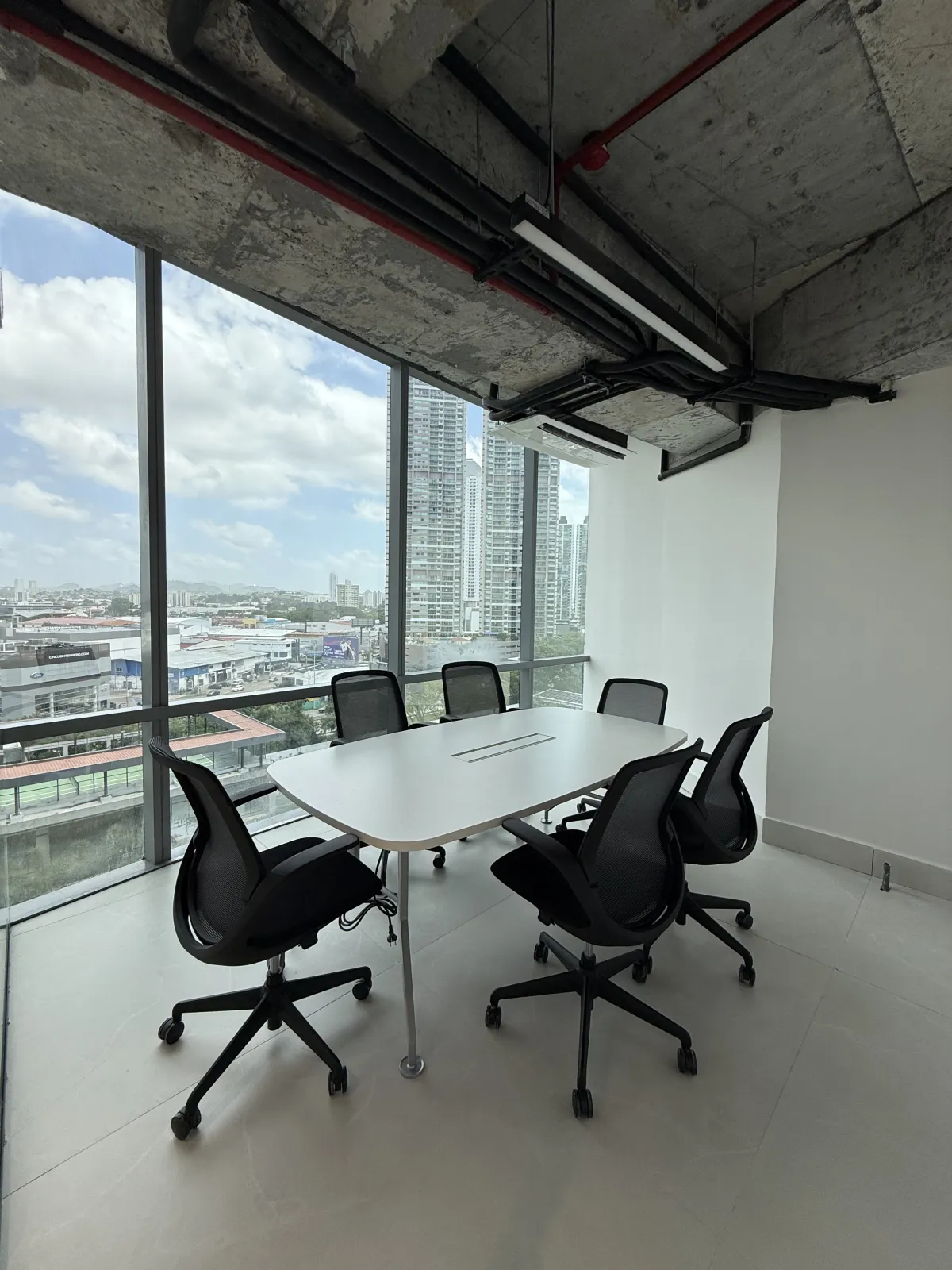 Furnished Corporate Office in PH Financial Park, Costa del Este, 129 m²