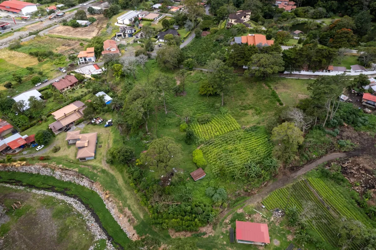 Terreno para Desarrollo en el Centro de Boquete