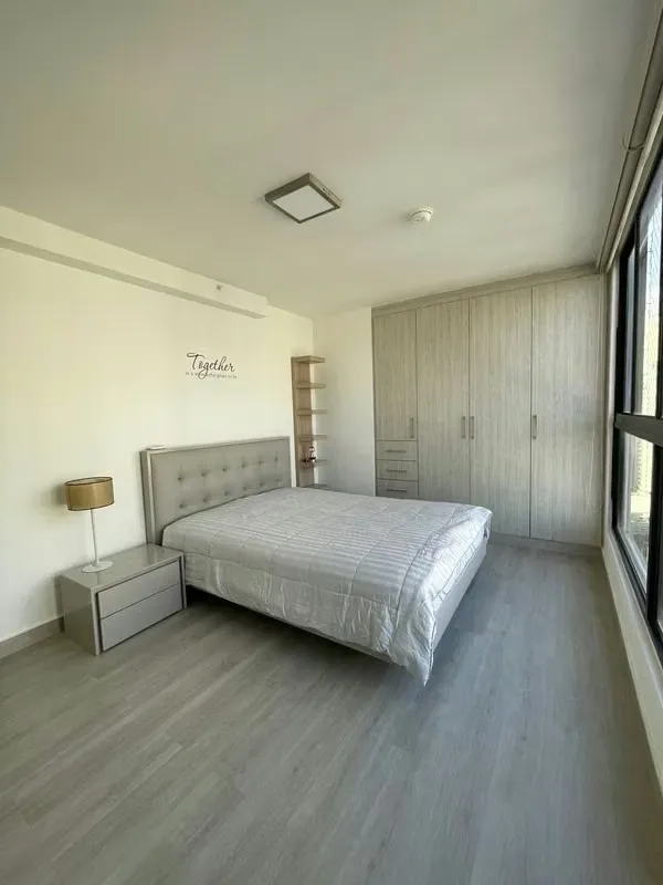 Furnished Apartment with Sea View on Ave. Balboa