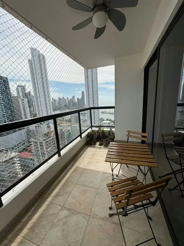 Furnished Apartment with Sea View on Ave. Balboa