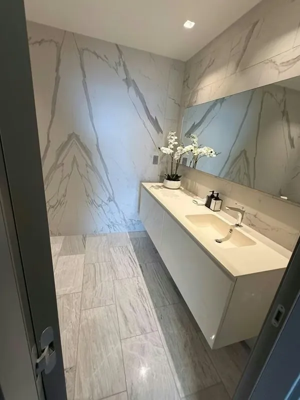 PH Nuovo by Armani – Luxury Furnished 105 m² + Den for Rent – $2,500