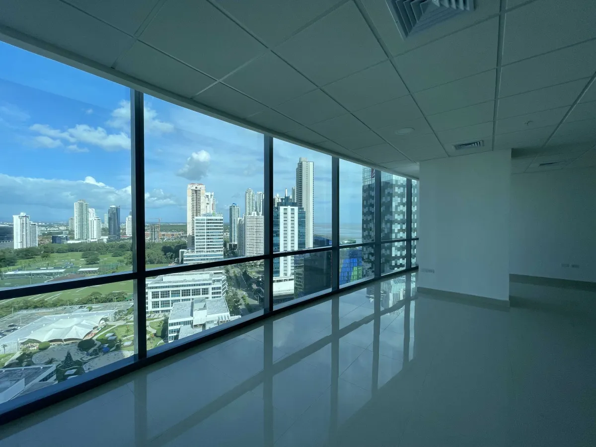 Furnished Corporate Office in PH Financial Park, Costa del Este, 104 m²