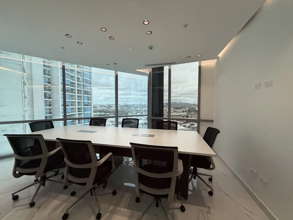 Furnished Corporate Office in PH Financial Park, Costa del Este, 122 m²