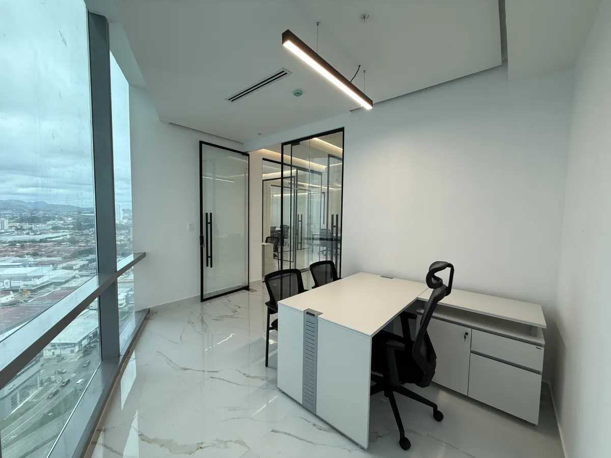 Furnished Corporate Office in PH Financial Park, Costa del Este, 122 m²