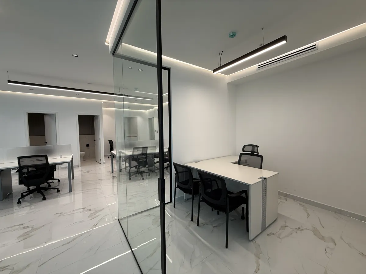 Furnished Corporate Office in PH Financial Park, Costa del Este, 122 m²