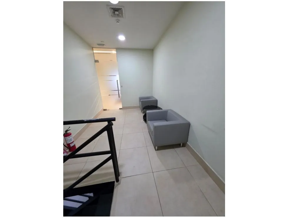 FOR RENT: OFFICE-WAREHOUSE AT PLAZA DEL ESTE CENTER, 398M, 2-LEVEL DIVISIONS