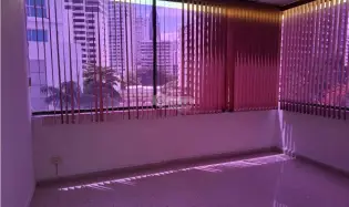 LOCAL / BALBOA PLAZA / 53M / 1 BAÑO / AIRE ACONDICIONADO / DIVICIONES