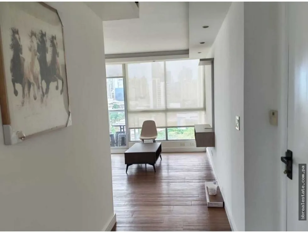 Appartement à Via Porras à louer