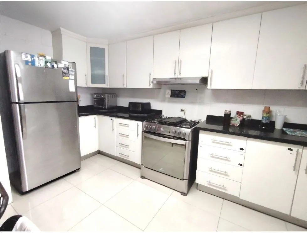 Sale of Furnished Apartment in PH Rocamar, Av. Balboa. EAR