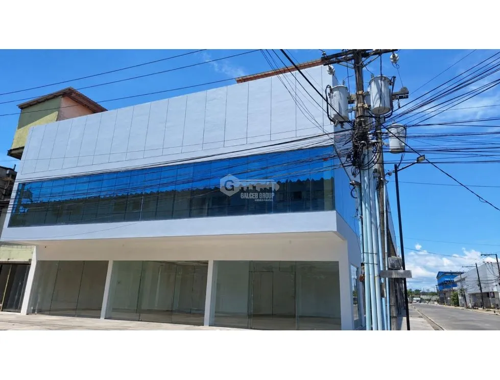 SE VENDE EDIFICIO COMERCIAL COLON ZONA LIBRE 630M 3 LOCALES 2 PISOS