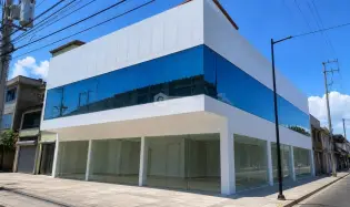 SE ALQUILA EDIFICIO COMERCIAL COLON ZONA LIBRE 630M 3 LOCALES 2 PISOS