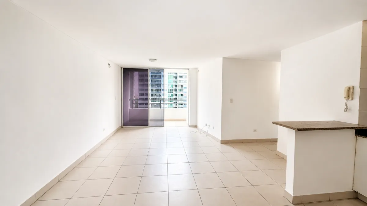 Apartamento en Venta en Transístmica de 2 Recámaras – PH Central Park