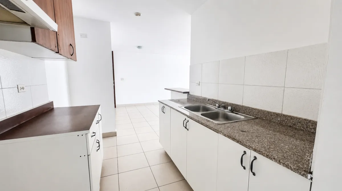 Apartamento en Venta en Transístmica de 2 Recámaras – PH Central Park