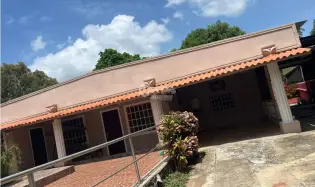 SE VENDE CASA EN CHAME LA PAZ  538 M2  COMPLETAMENTE CERCADA