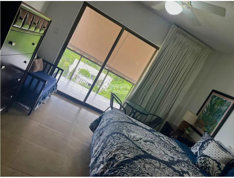 SE VENDE APARTAMENTO 219M EN PUNTA BARCO PH EL QUETZAL CON BALCON