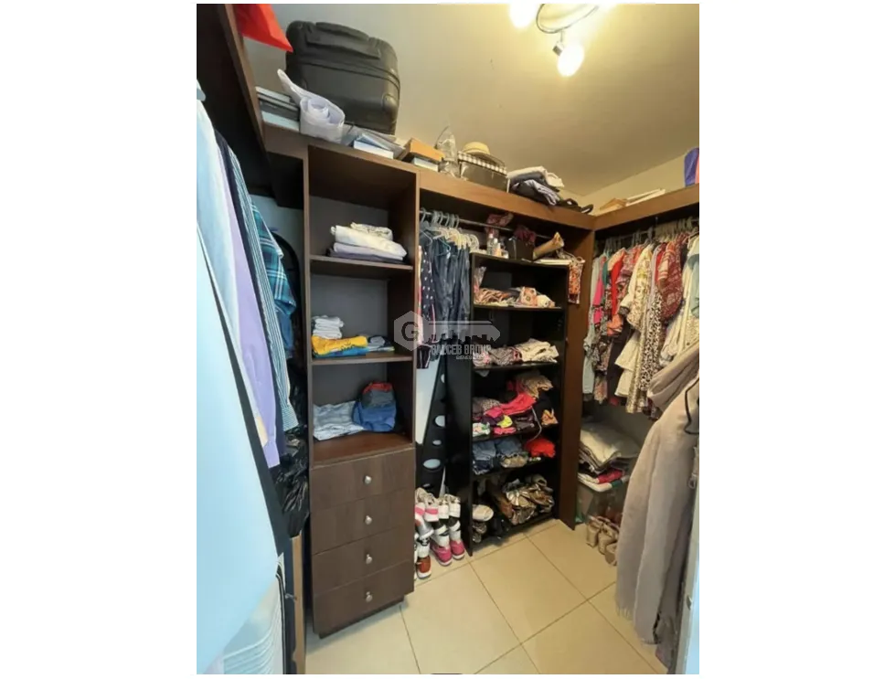 SE VENDE APARTAMENTO VIA PORRAS OASIS TOWER 83M 2 HABITACION INVERSION
