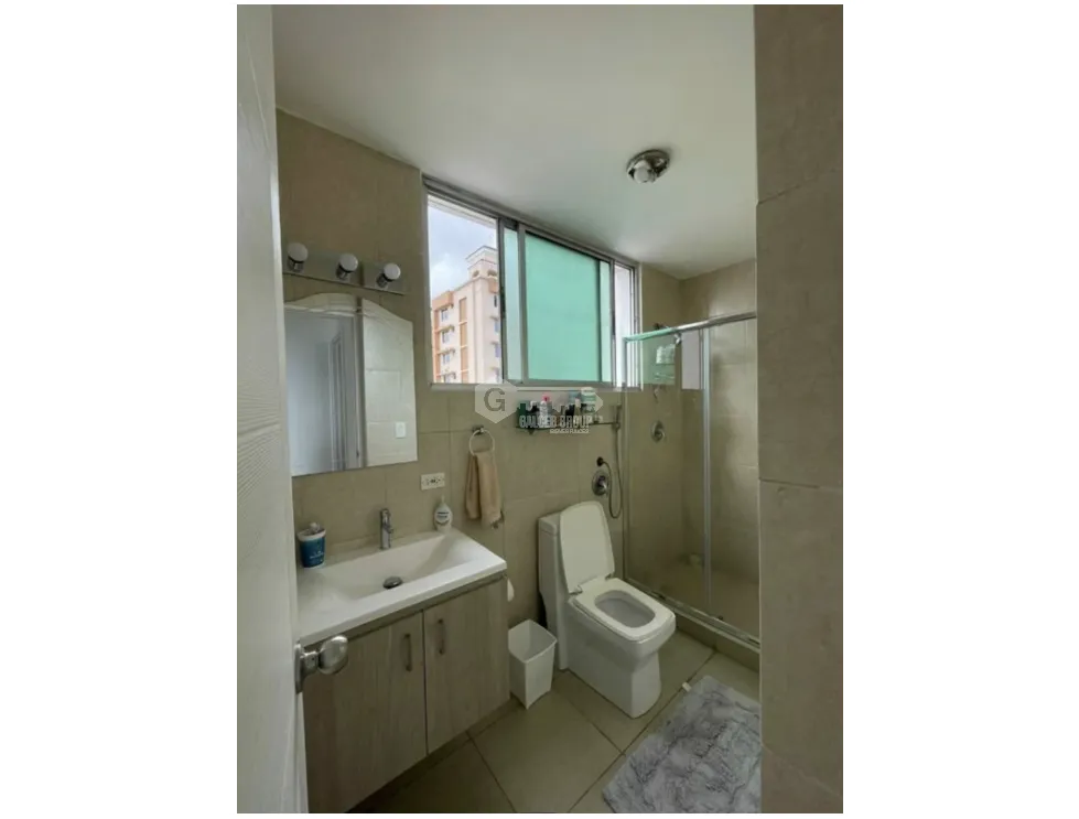 SE VENDE APARTAMENTO VIA PORRAS OASIS TOWER 83M 2 HABITACION INVERSION