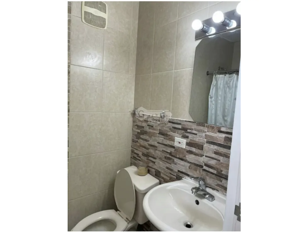 SE VENDE APARTAMENTO VIA PORRAS OASIS TOWER 83M 2 HABITACION INVERSION