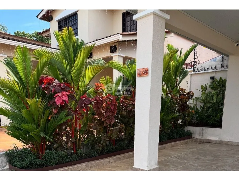 SE VENDE CASA EN COSTA VERDE PH SUNSET HILLS 328M CON AMPLIA TERRAZA