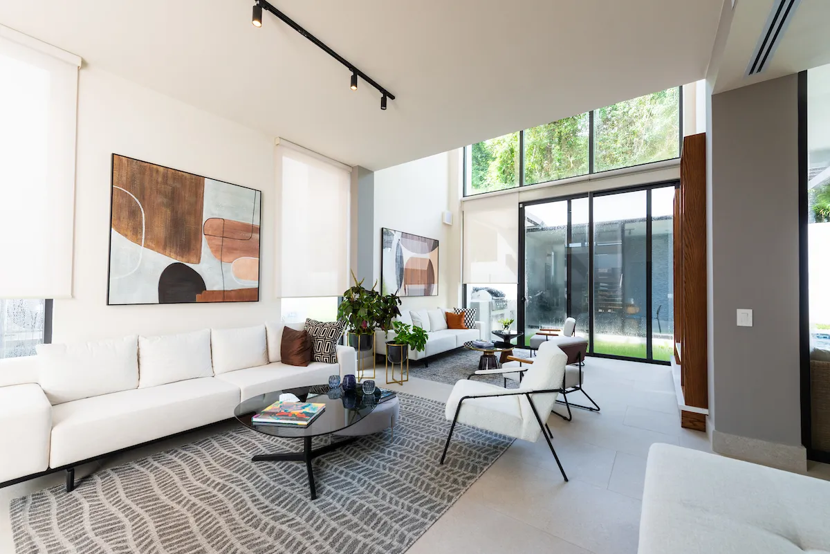 Espectacular Casa Unifamiliar Independiente  Máxima Amplitud y Entrega Inmediata