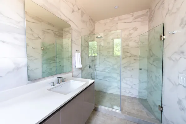 Stunning Premium Duplex Home with Spacious Lot - Immediate Delivery!