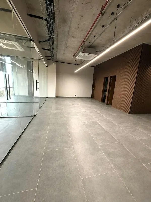 Impeccable 95m² Office in Costa del Este, Prime Time Tower, Ready for Occupancy