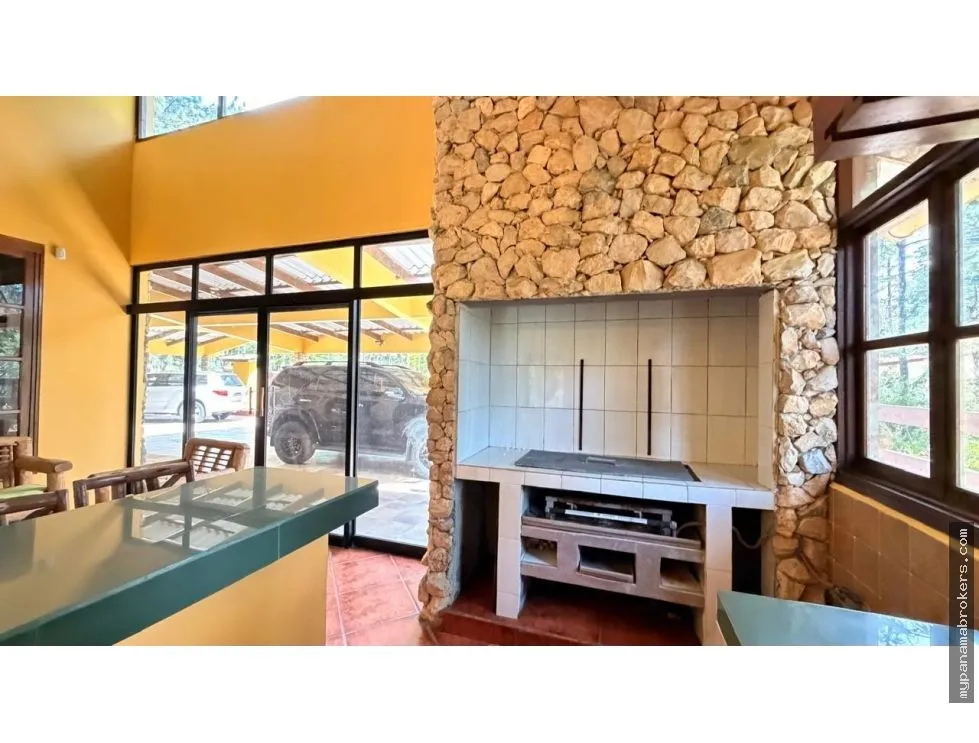 Дом в Cerro Azul на продажу