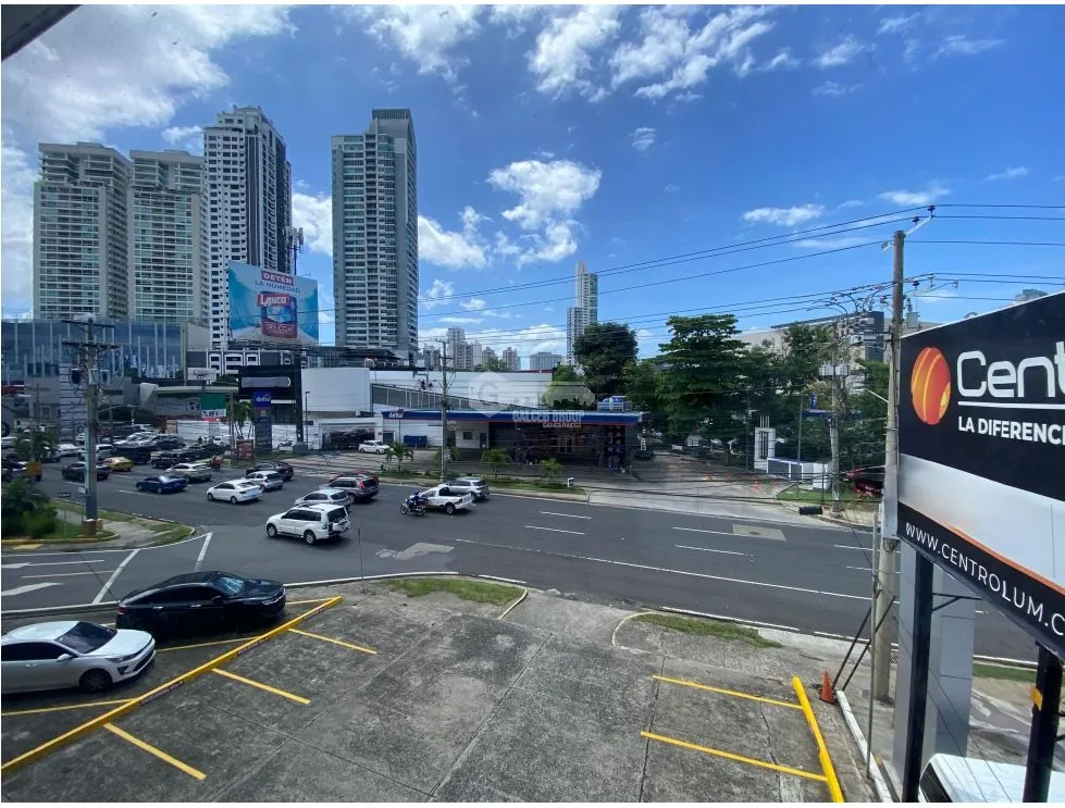 SE ALQUILA OFICINA EN CALLE 50 PLAZA VARIBE 93M PLANTA ALTA