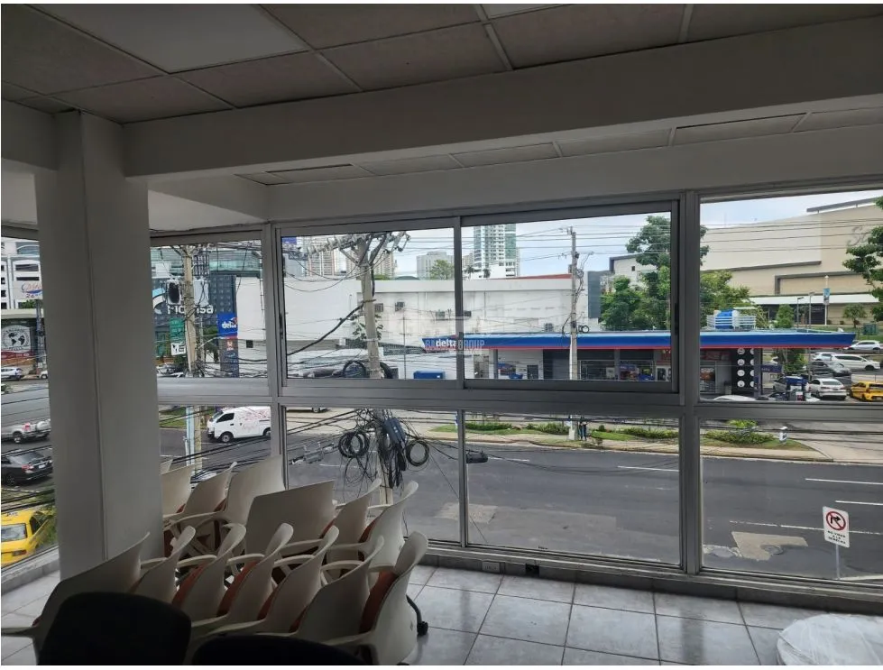 OFFICE FOR RENT ON CALLE 50 PLAZA CARIBE 57M UPPER FLOOR