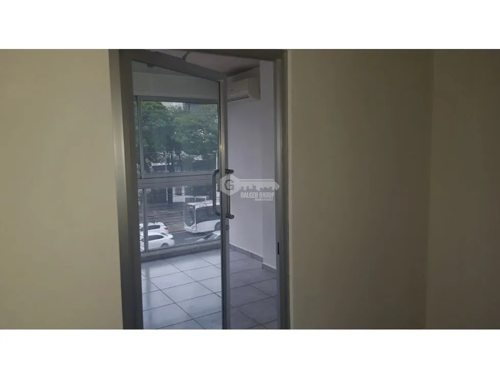 OFFICE FOR RENT ON CALLE 50 PLAZA CARIBE 57M UPPER FLOOR