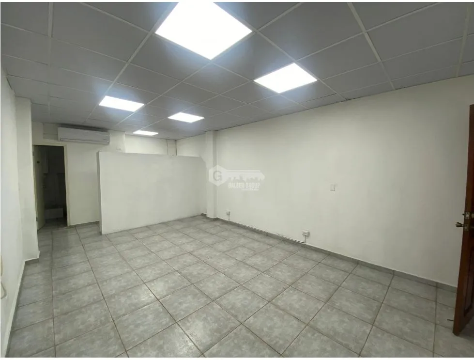 CALLE 50 / OFFICE / PLAZA CARIBE / 43M / PARTITIONED / UPPER FLOOR