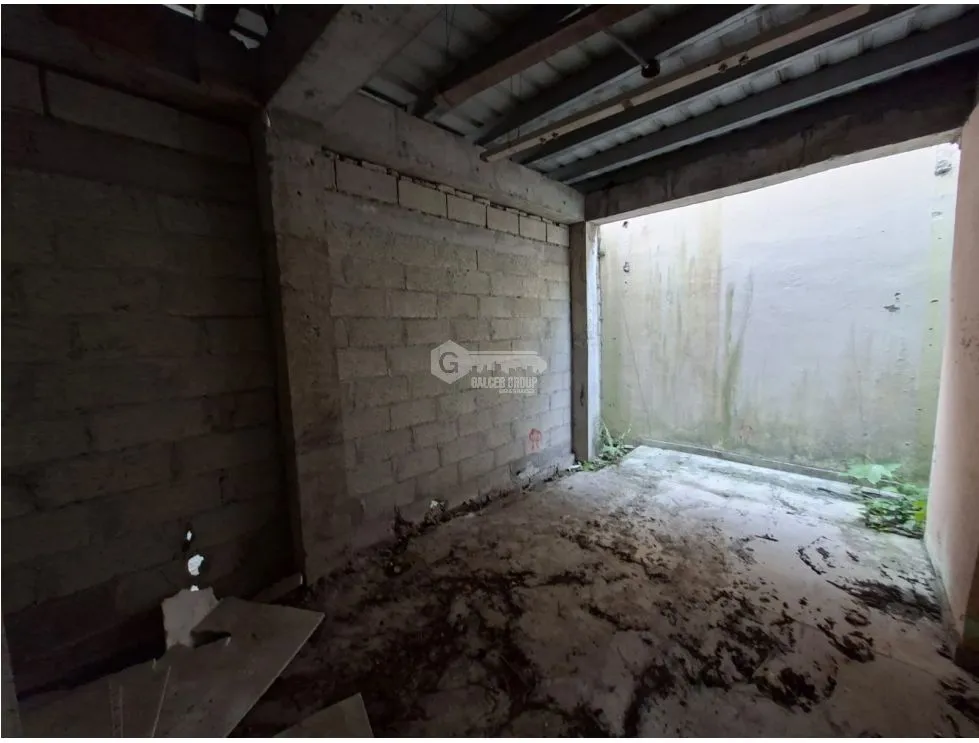 SE VENDE TERRENO CON CASA EN CONSTRUCCION LAS CUMBRES  650M NEGOCIABLE