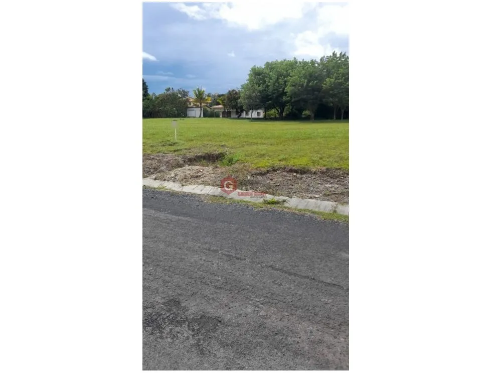 CORONADO / PALMERAS DEL GOLF / 1100 M2 / SPACIOUS LAND / GREEN AREAS