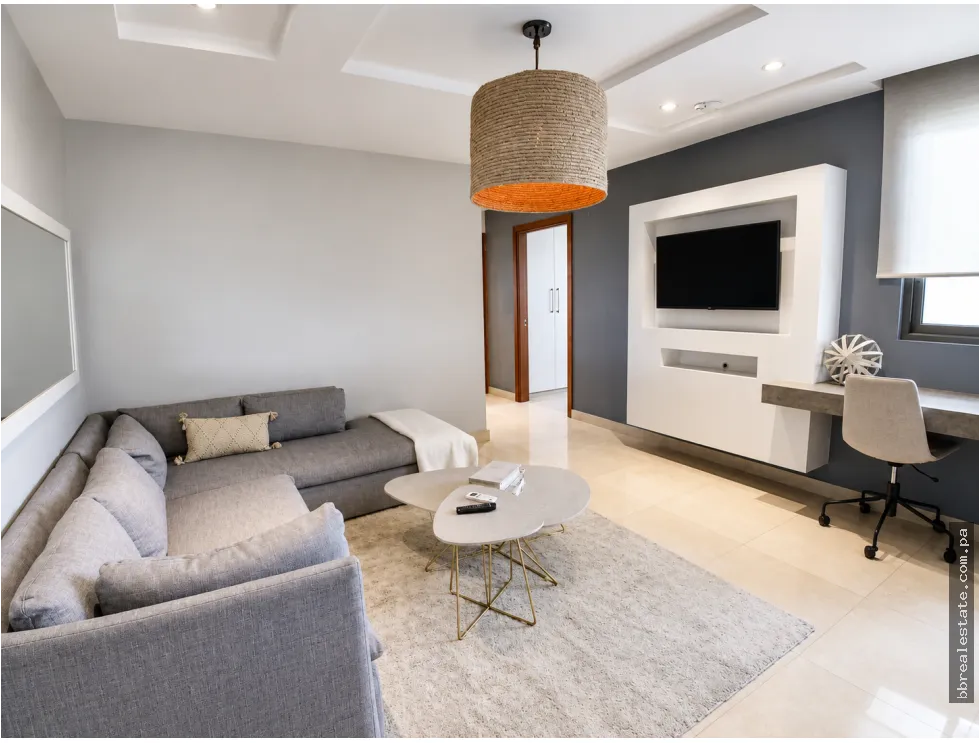 Sale of Furnished Apartment in PH Park Lane, Costa del Este