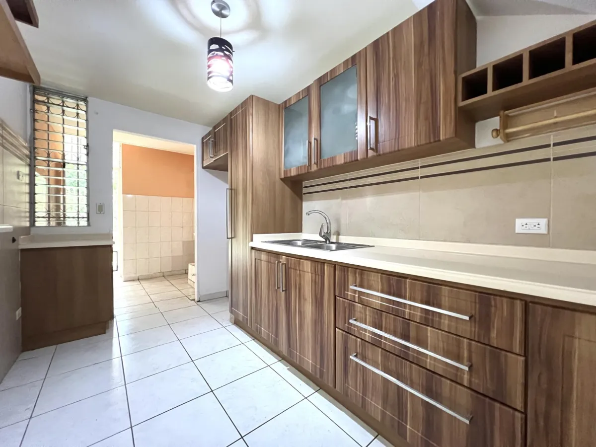 HOUSE for SALE in Condado del Rey