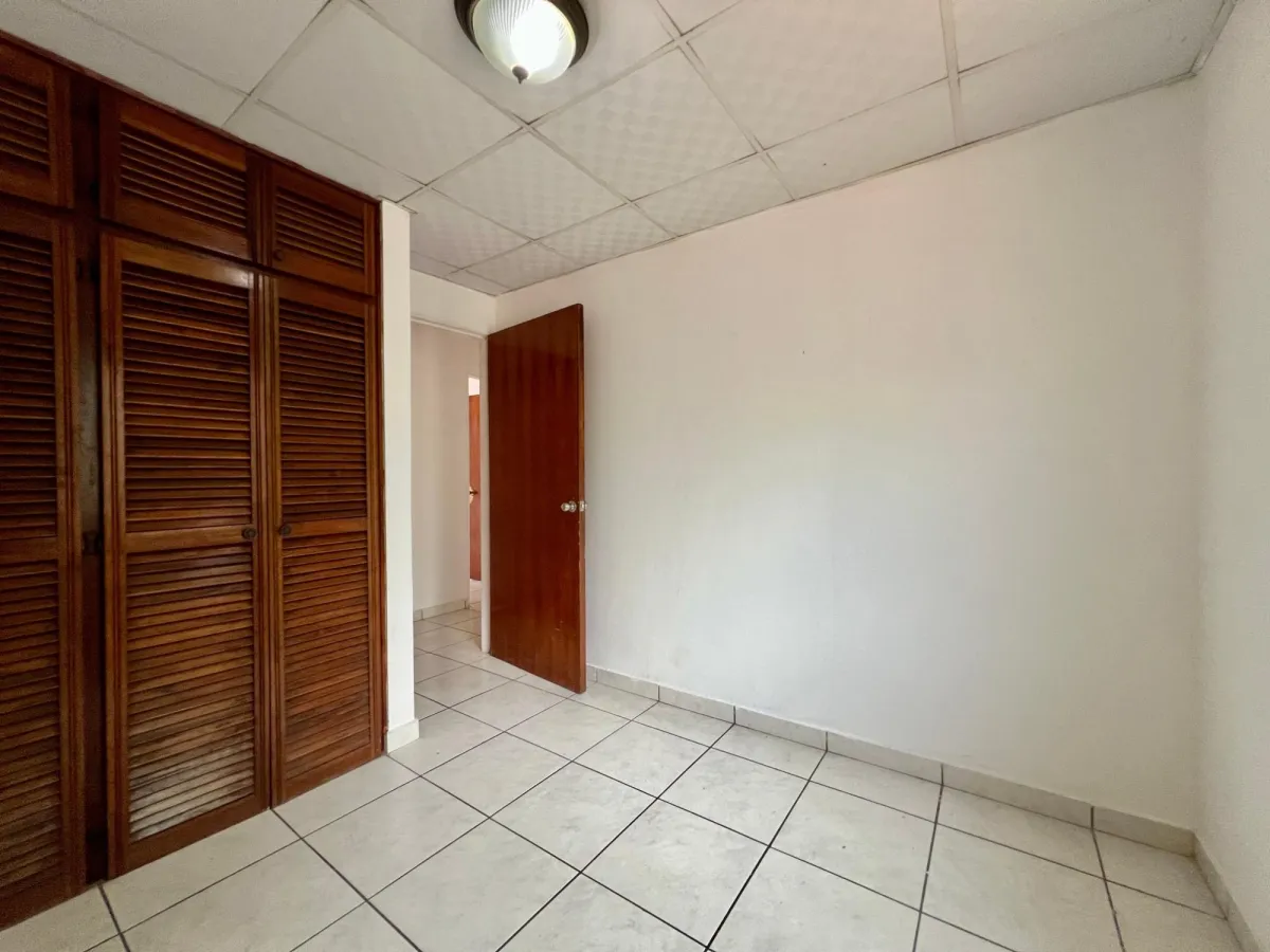 HOUSE for SALE in Condado del Rey