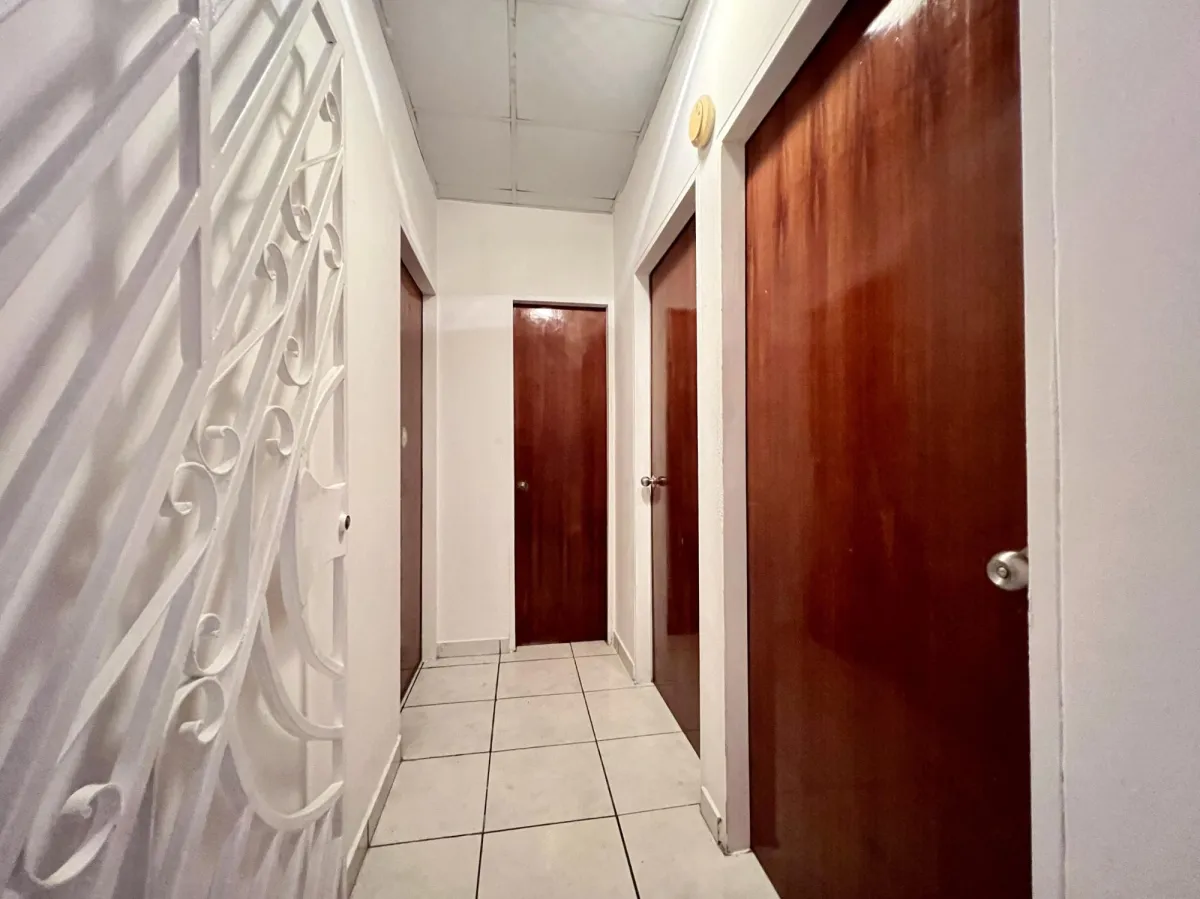 HOUSE for SALE in Condado del Rey