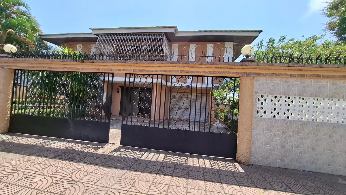 COLÓN/HOUSE FOR SALE