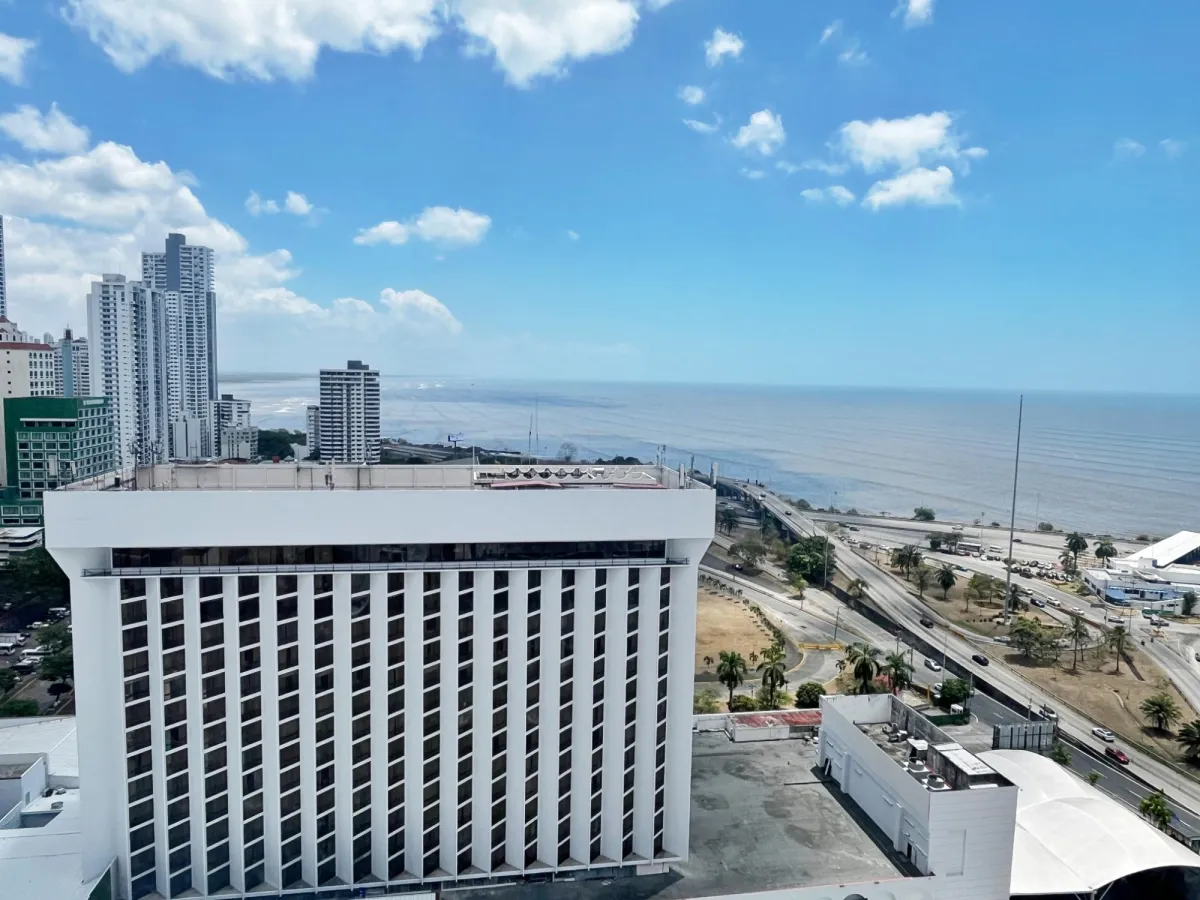 SE VENDE APARTAMENTO EN PH MANDARIN BAY SAN FRANCISCO