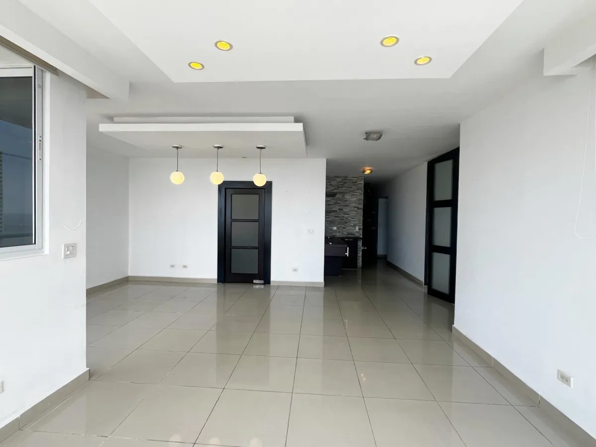 SE VENDE APARTAMENTO EN PH MANDARIN BAY SAN FRANCISCO