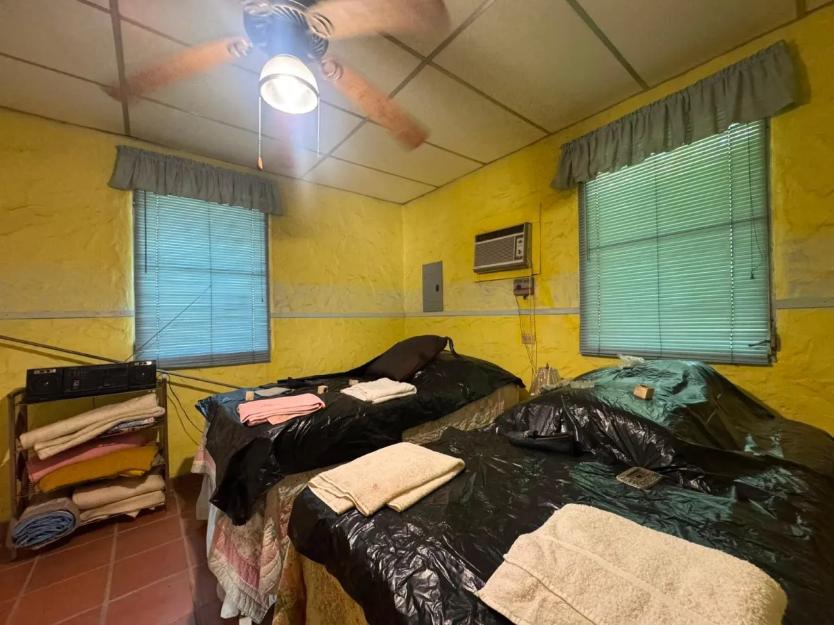 HOUSE FOR SALE IN SAN CARLOS