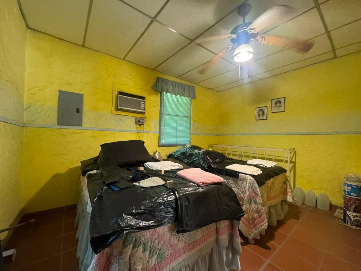 HOUSE FOR SALE IN SAN CARLOS